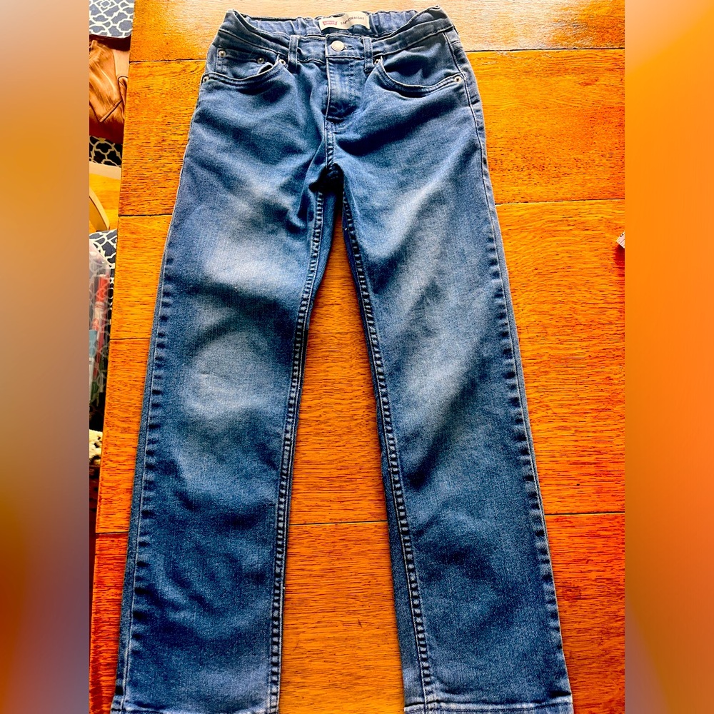 Levi’s 514 straight jean Boys size 12 26/26 Adjustable waist. Blue distressed